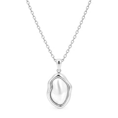 Aveline Pearl Necklace