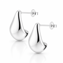 Saskia Stud Earrings